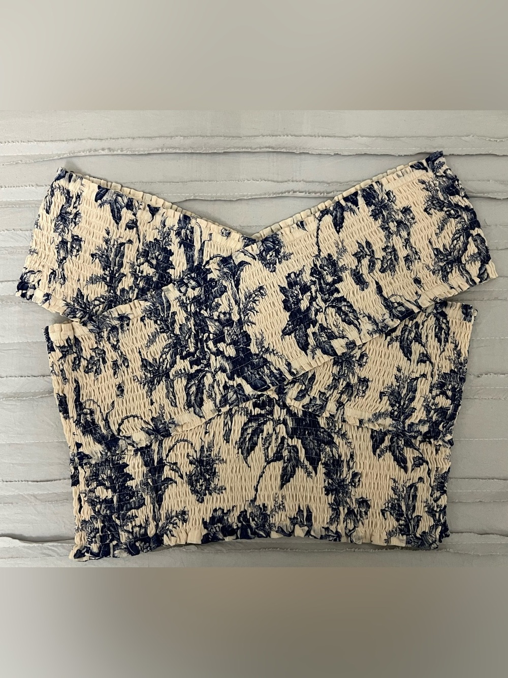 Express Floral Smocked Crop Top